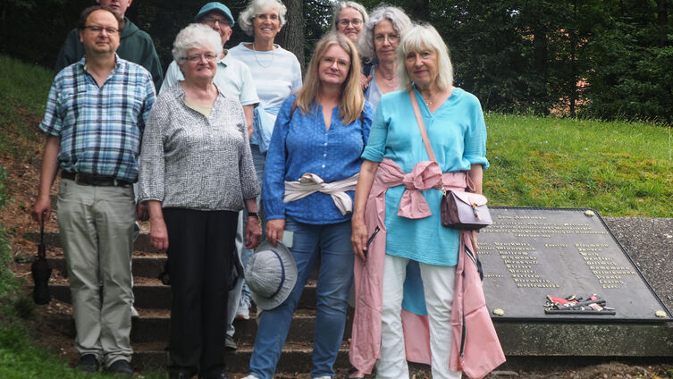 Krieg und Frieden - Die Spaziergänger*innen nach dem Austausch