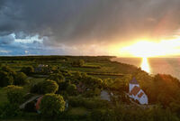 <a href="/nachrichten/artikel/nachricht/kleine-auszeit-frohe-weihnachten-ihr-seid-das-licht-der-welt-mt-514.html" target="_self">Kleine Auszeit: Frohe Weihnachten - „Ihr seid das Licht der Welt“ (Mt 5,14)</a>