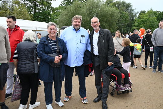 Von links: Landtagsabgeordnete Birte Pauls, Helgo Jacobs und Landrat Dr. Wolfgang Buschmann