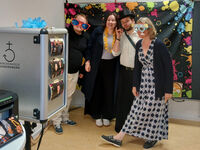 <a href="/nachrichten/artikel/nachricht/cheers-to-volunteers-danke-liebe-ehrenamtliche.html" target="_self">„Cheers to volunteers“: Danke, liebe Ehrenamtliche </a>