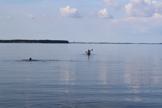 Paddeln und Schwimmen