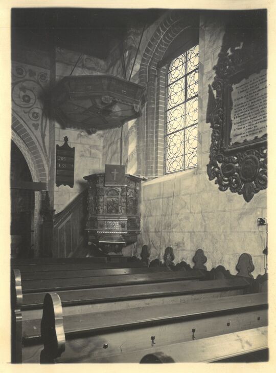 Satrup Kirche Kanzel