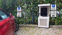 E-Auto günstig laden am Gemeindehaus