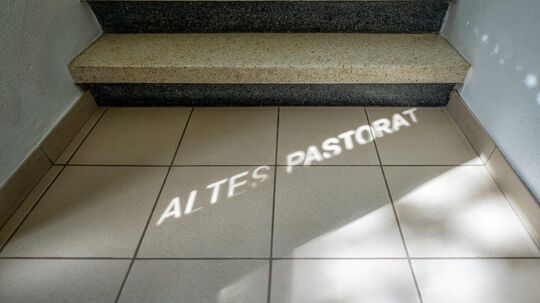 Altes Pastorat Schattenspiel