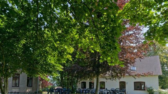 Altes Pastorat und Buchenhaus Außenansicht