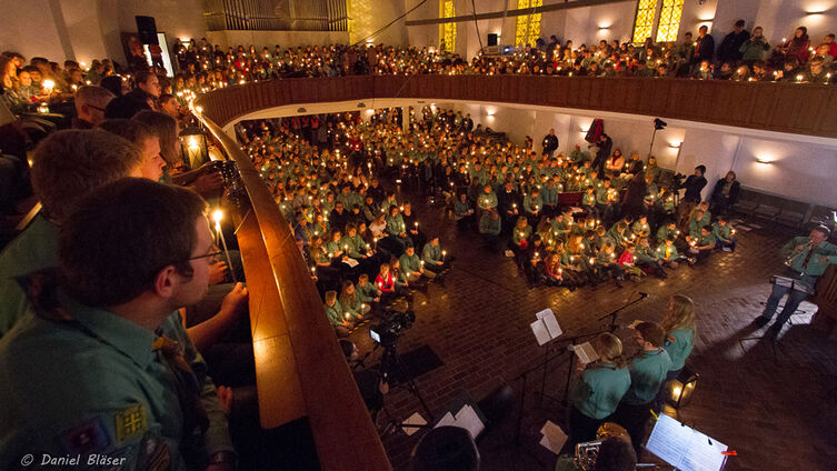 Friedenslichtgottesdienst in Neumuenster