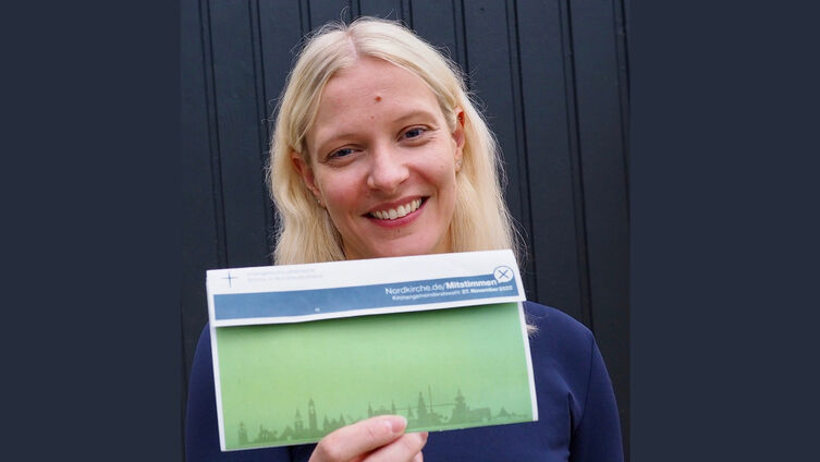 Mirjam Roth geht zur Kirchenwahl (Foto: Ahrens)