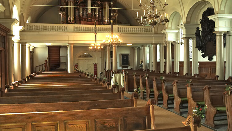 Am kommenden Sonntag möglich: Blick in die Dreifaltigkeitskirche in Schleswig-Friedrichsberg.