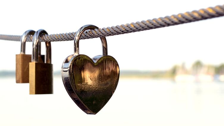 Love castle 832120 1280